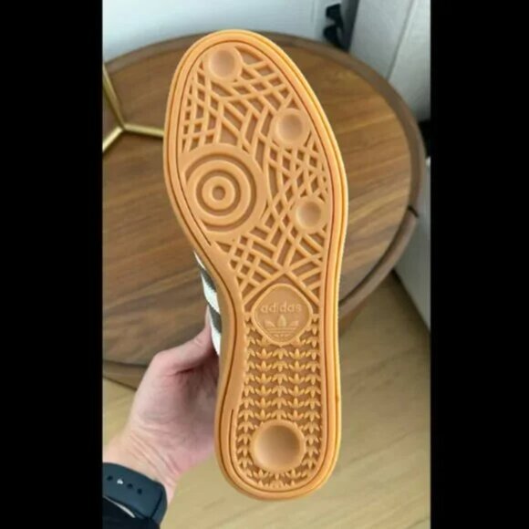 😜😜NWT Women's Adidas Handball Spezial Shoes Brown White Gum - Picture 3 of 6